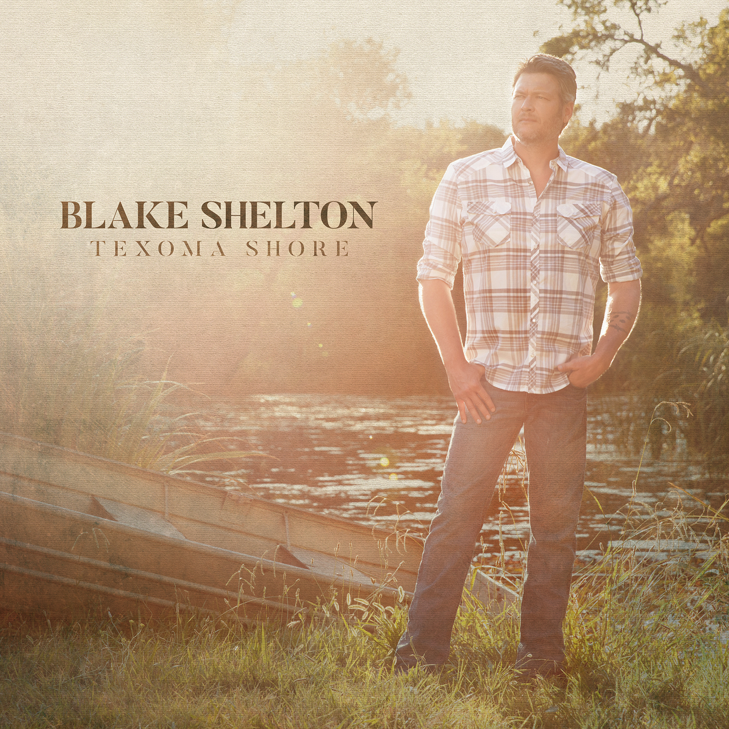 Blake Shelton Rides “The Wave” With Top Slot on Itunes Country Albums and Singles Charts